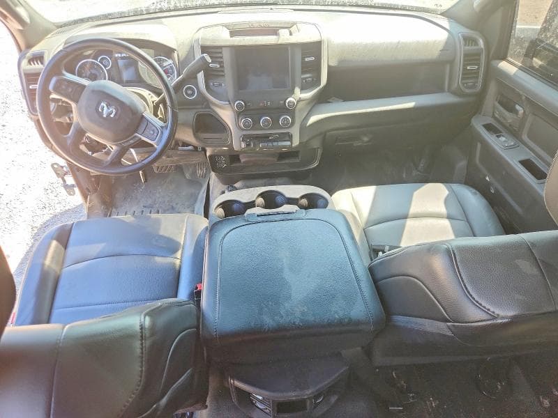2023 RAM 3500 TRADESMAN 8