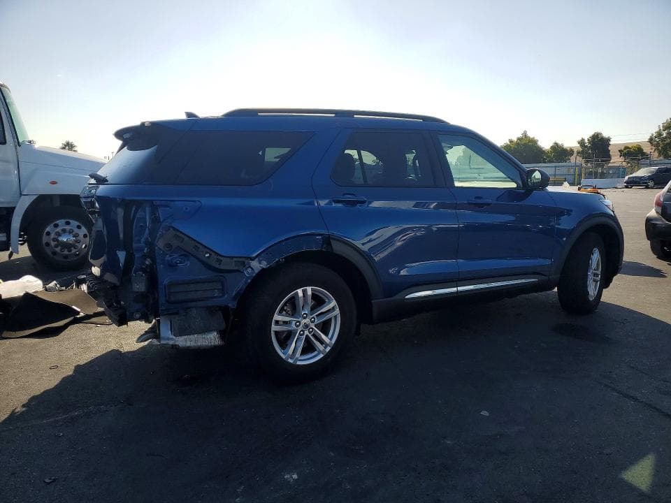 2023 FORD EXPLORER XLT 3