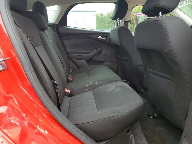 2017 FORD FOCUS SE 10