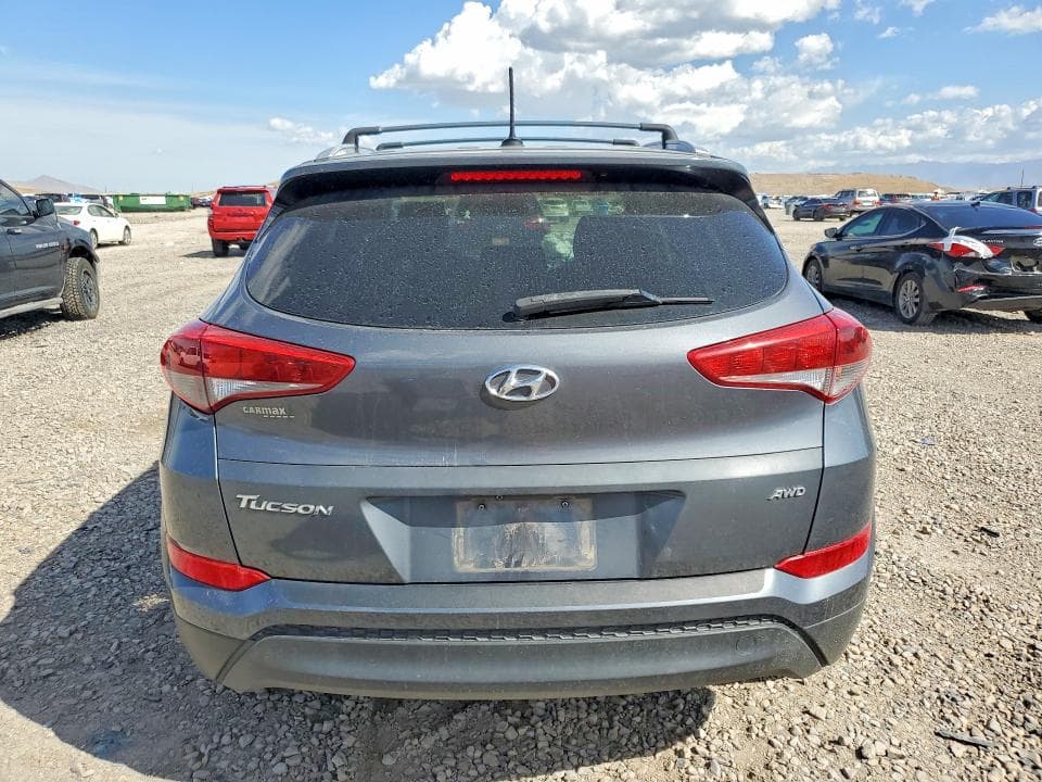 2017 HYUNDAI TUCSON SE 6