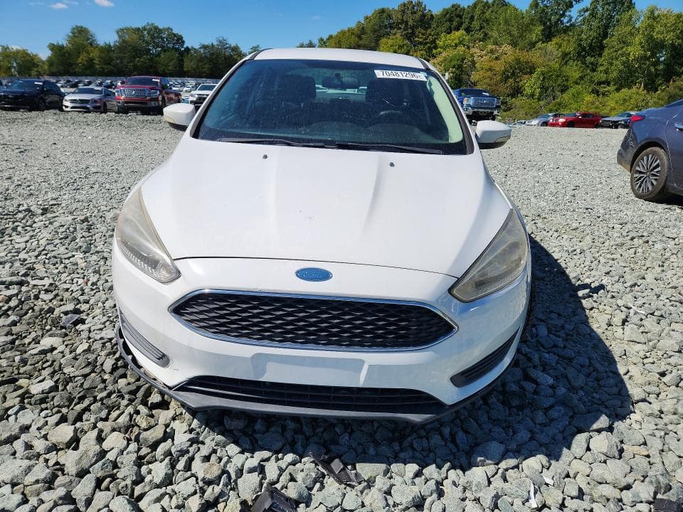 2017 FORD FOCUS SE 5