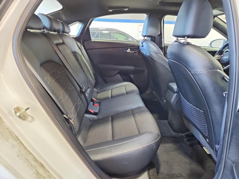2023 KIA FORTE GT LINE 10