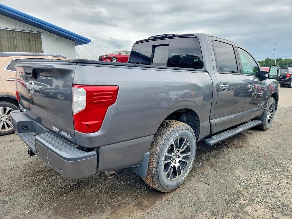 2021 NISSAN TITAN SV 3