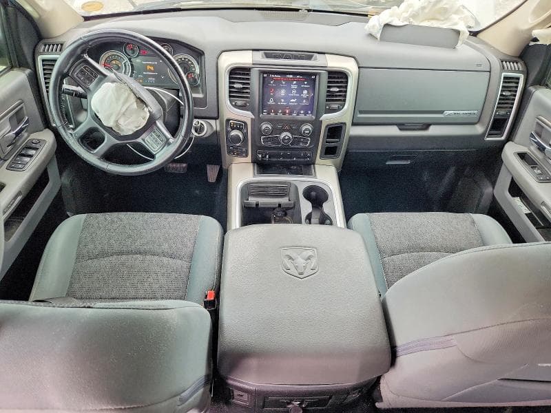 2019 RAM 1500 CLASSIC SLT 8