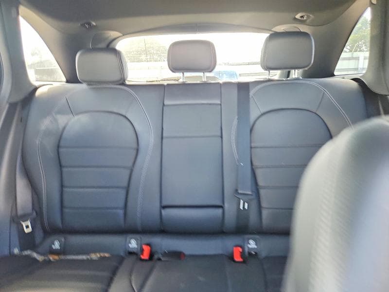 2021 MERCEDES-BENZ GLC 300 10