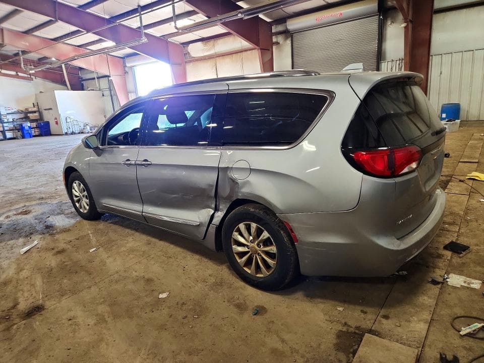 2018 CHRYSLER PACIFICA TOURING L 2