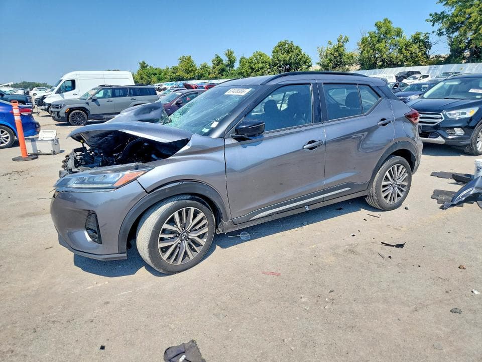 2024 NISSAN KICKS SR