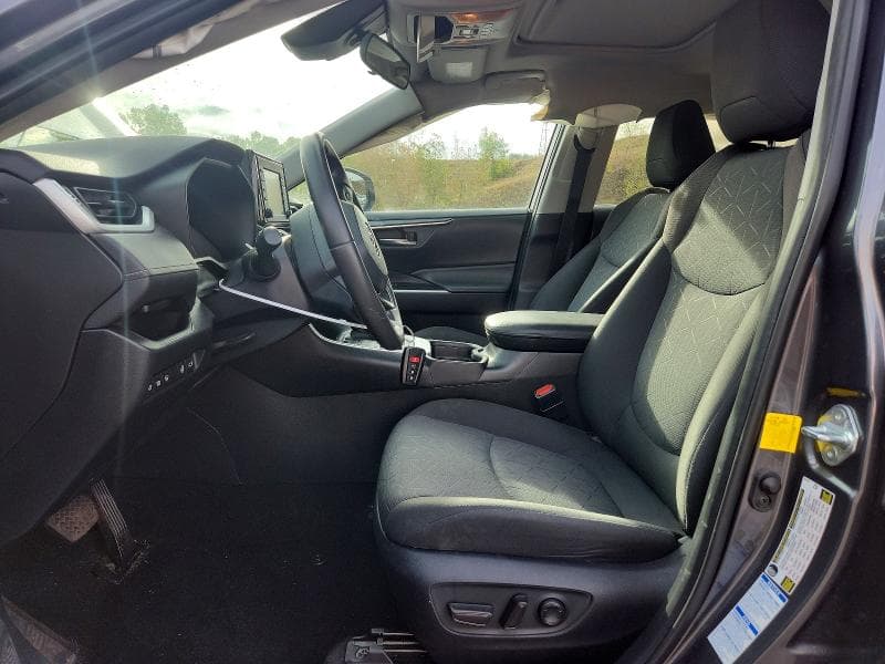 2020 TOYOTA RAV4 XLE 7