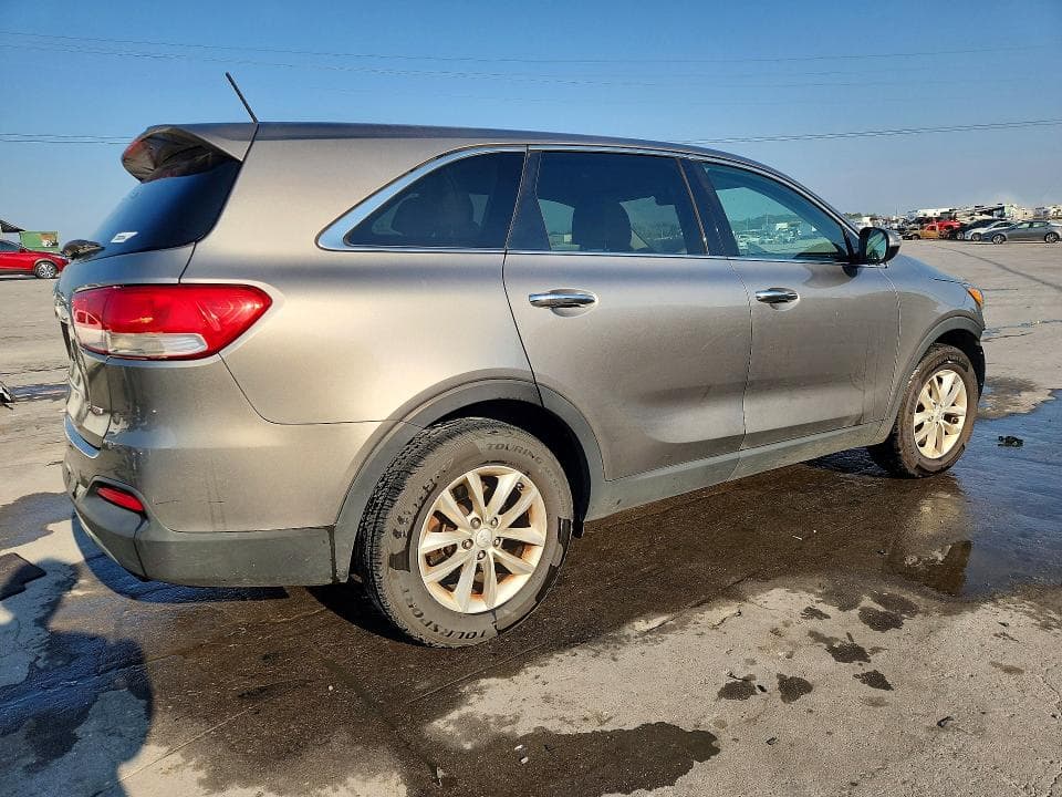 2017 KIA SORENTO L 3