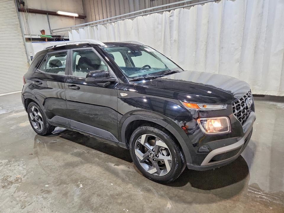 2026 HYUNDAI VENUE SEL 4