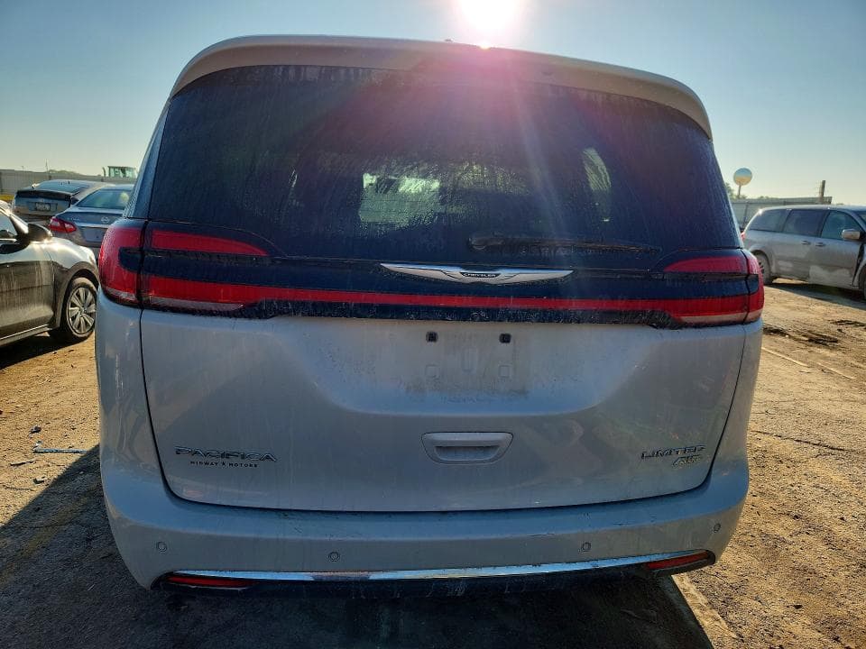 2021 CHRYSLER PACIFICA LIMITED 6