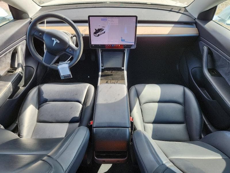2018 TESLA MODEL 3 8