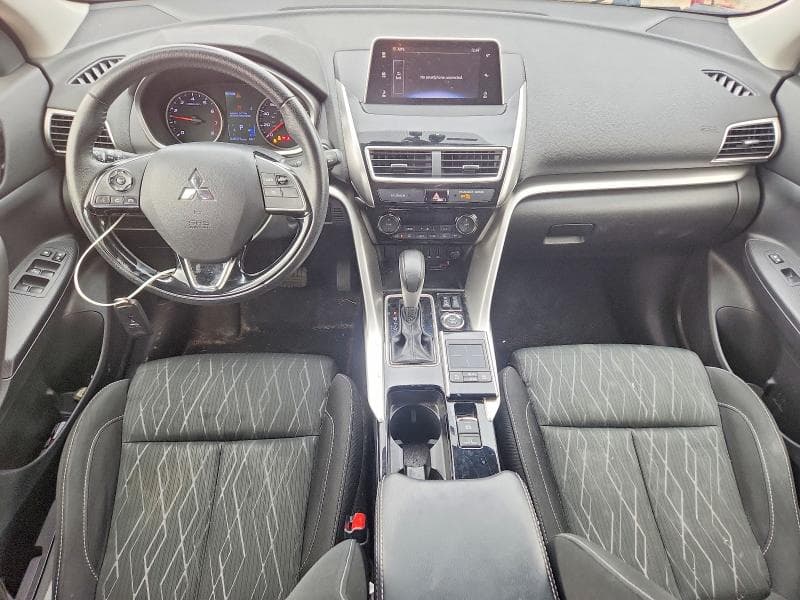 2019 MITSUBISHI ECLIPSE CROSS SE 8