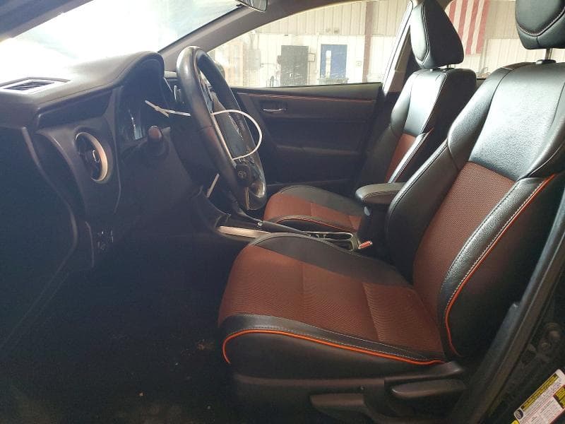 2017 TOYOTA COROLLA SE 7