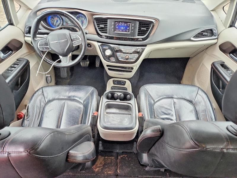 2017 CHRYSLER PACIFICA TOURING L 8