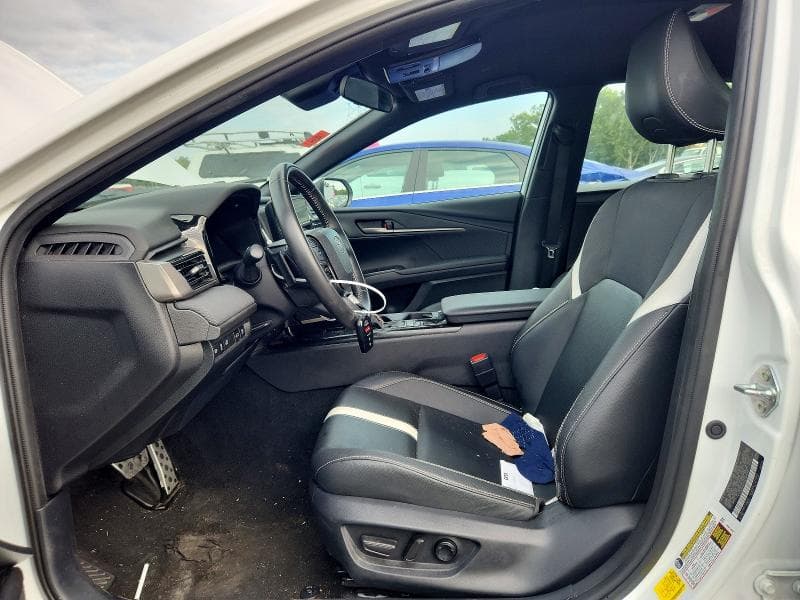 2025 TOYOTA CAMRY SE 7