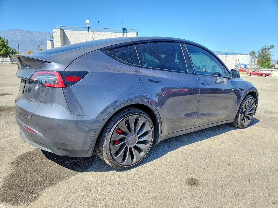2022 TESLA MODEL Y 3