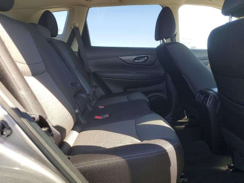 2018 NISSAN ROGUE SV 11
