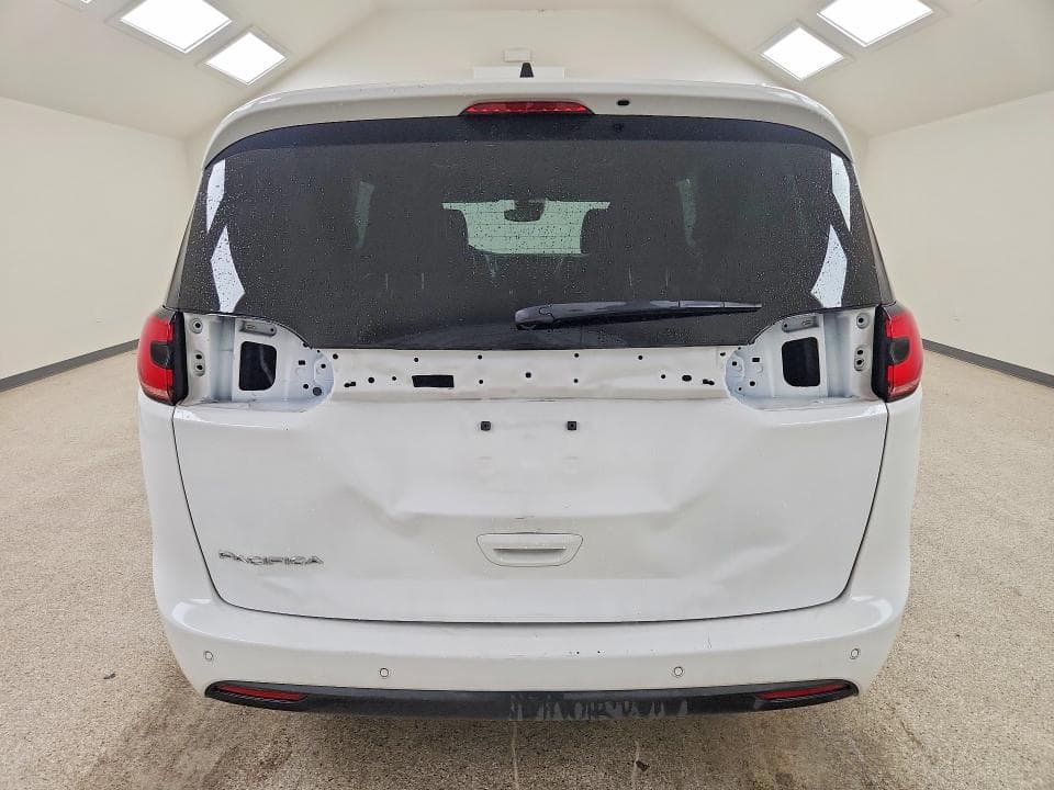 2024 CHRYSLER PACIFICA HYBRID SELECT 6