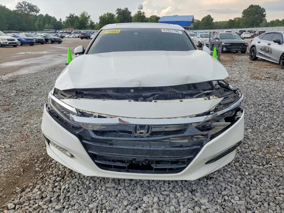 2019 HONDA ACCORD EX 5