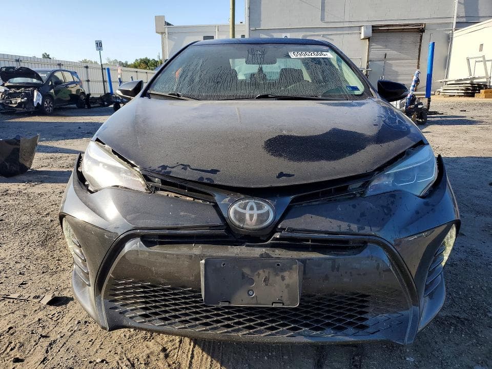2017 TOYOTA COROLLA SE 5