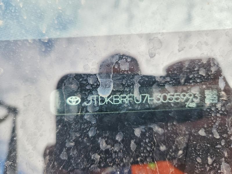 2017 TOYOTA PRIUS TWO 12