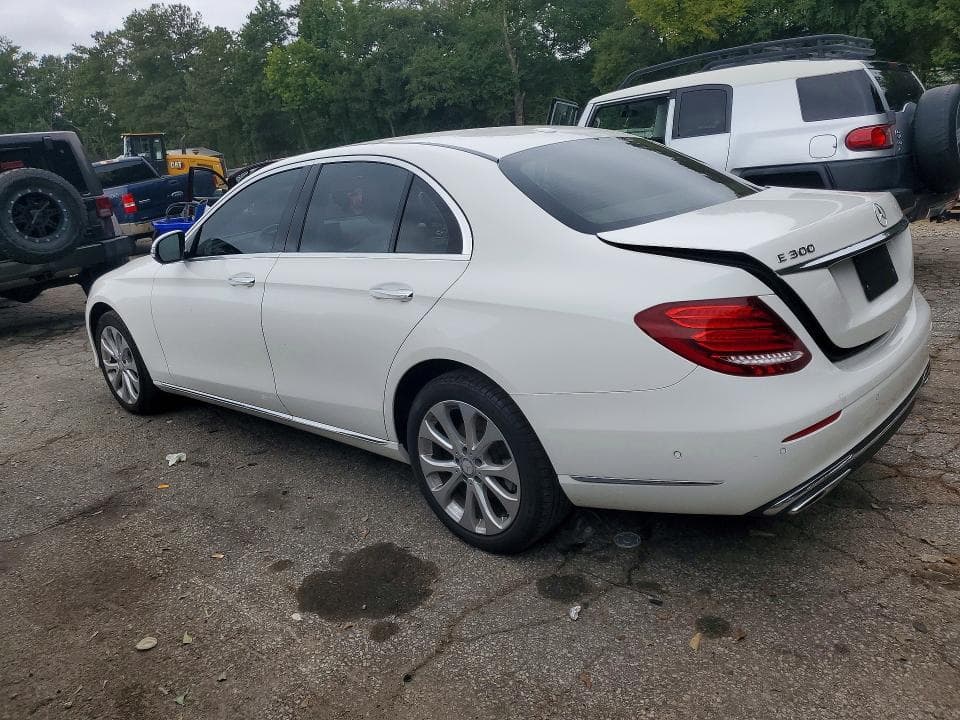 2017 MERCEDES-BENZ E 300 2