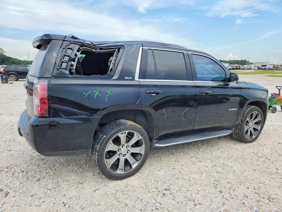 2017 GMC YUKON SLT 3