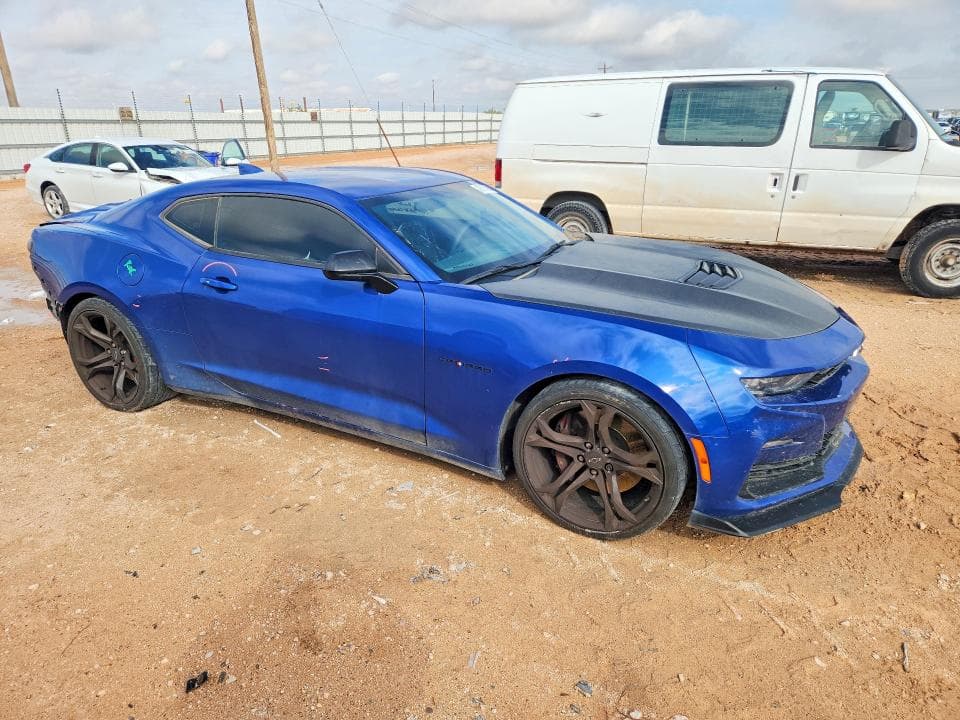 2023 CHEVROLET CAMARO LT1 4