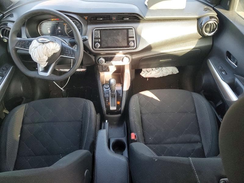 2020 NISSAN KICKS SV 8