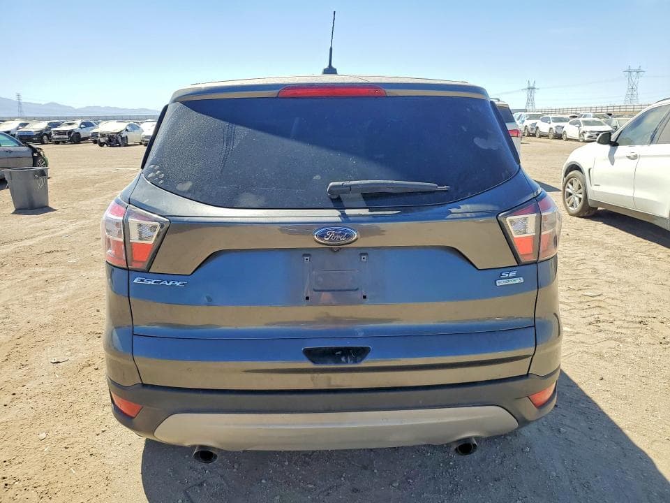 2017 FORD ESCAPE SE 6