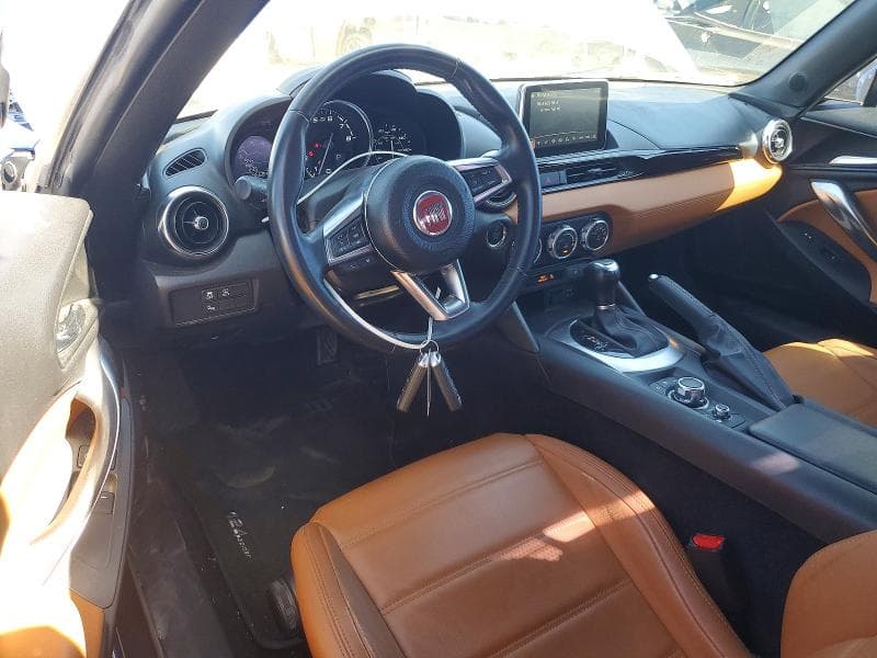2017 FIAT 124 SPIDER CLASSICA 8