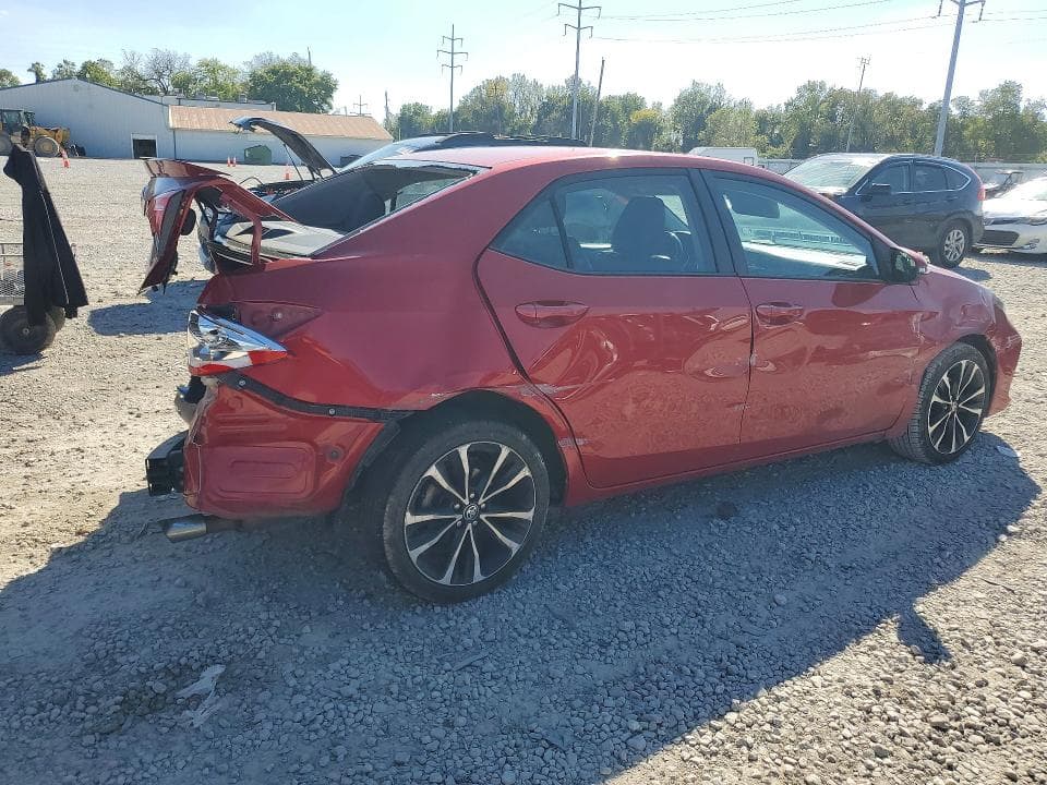 2018 TOYOTA COROLLA SE 3