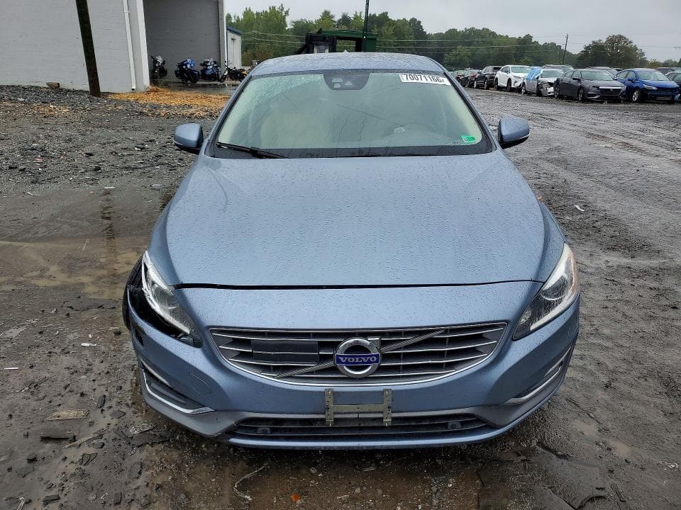 2018 VOLVO S60 PLATINUM 5