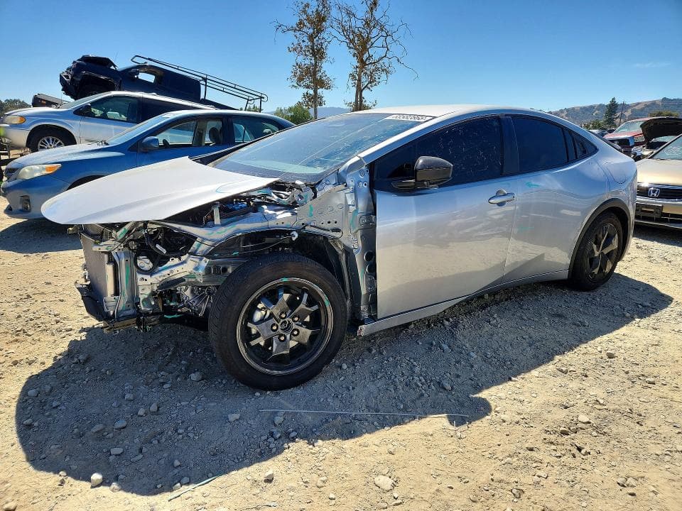 2026 TOYOTA PRIUS LE