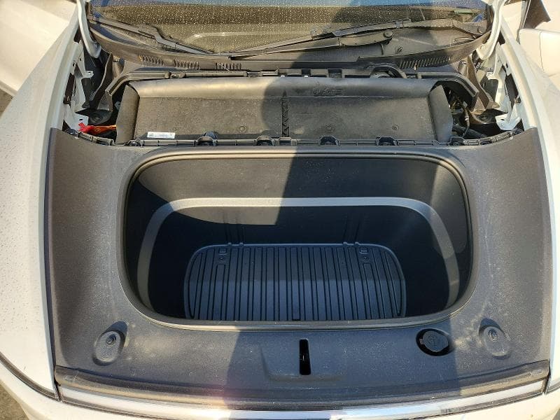 2026 TESLA MODEL Y 11