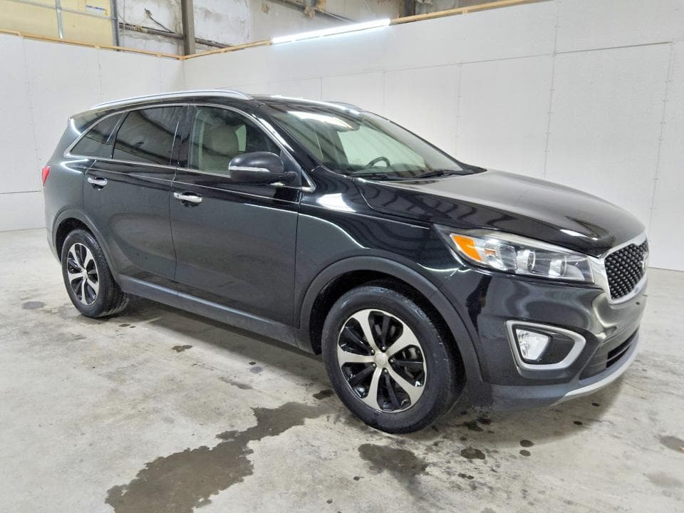 2017 KIA SORENTO EX 4