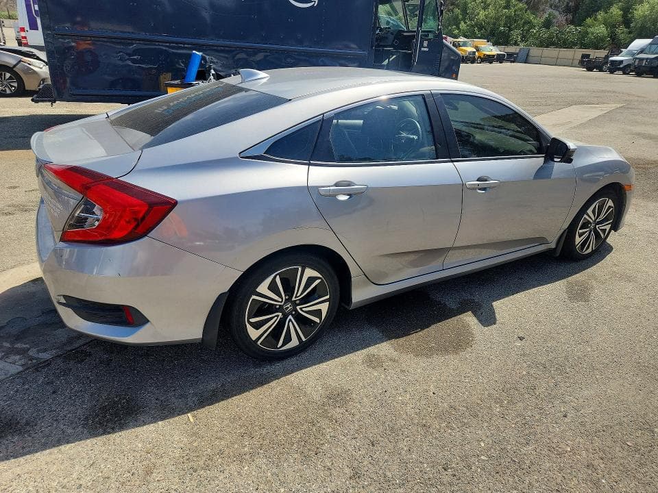 2018 HONDA CIVIC EX 3