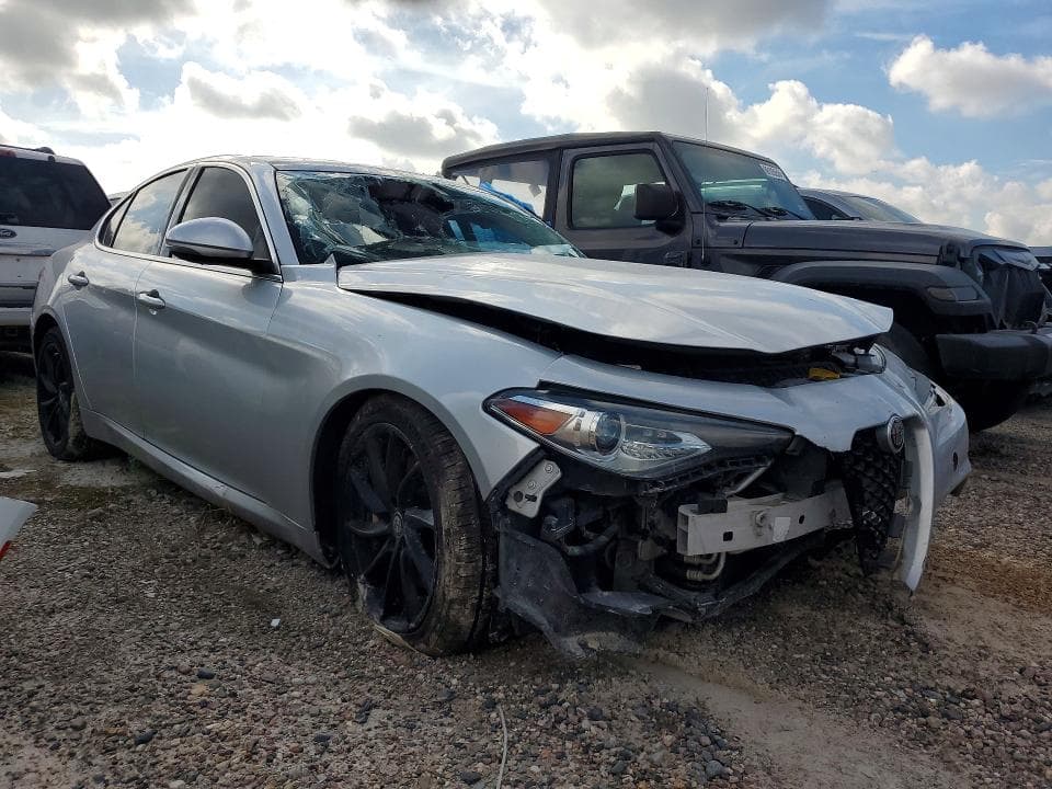 2017 ALFA ROMEO GIULIA 4
