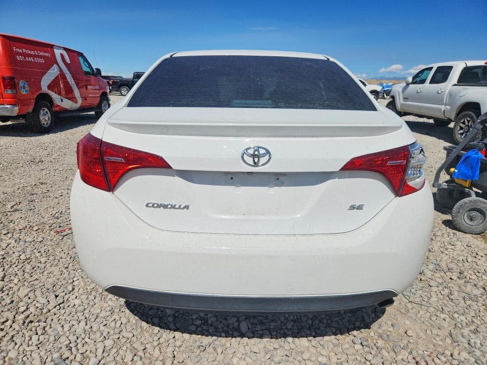 2017 TOYOTA COROLLA SE 6