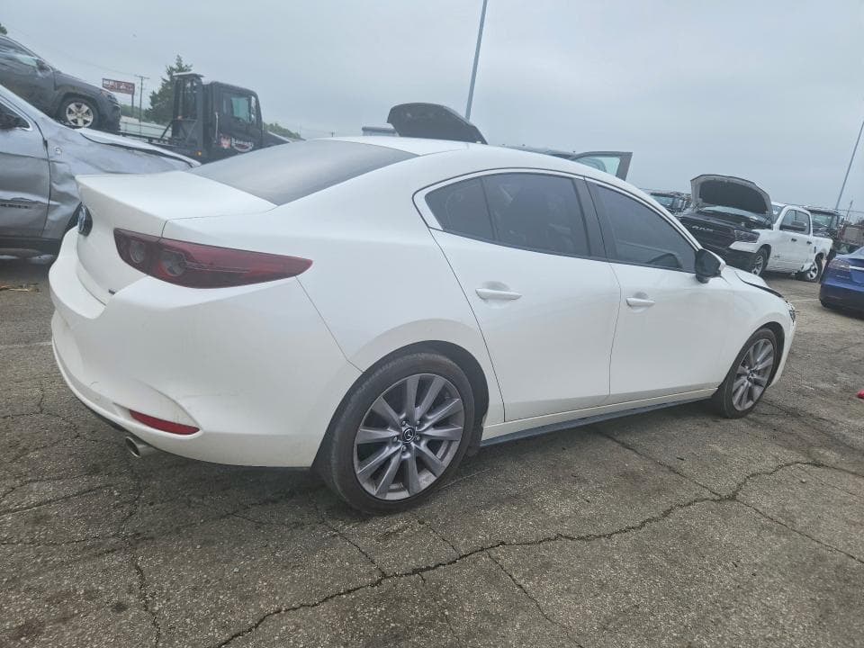 2020 MAZDA 3 SELECT 3