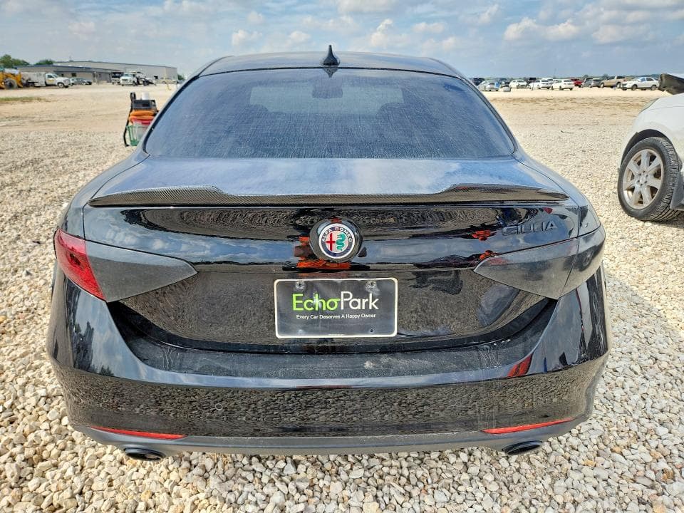 2019 ALFA ROMEO GIULIA 6