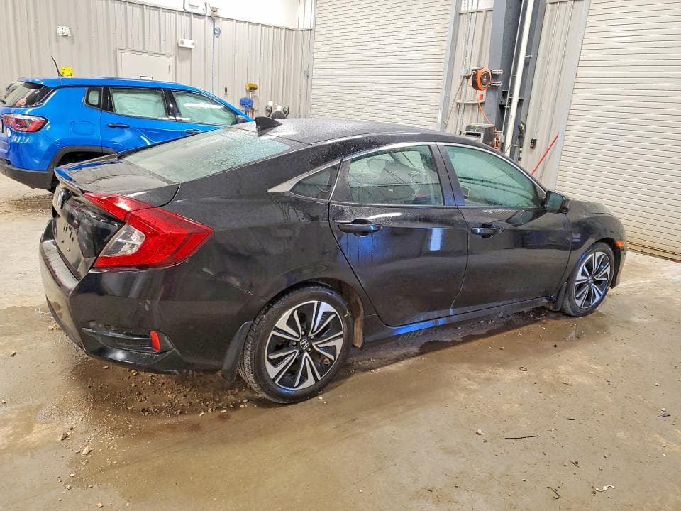 2017 HONDA CIVIC EX 3