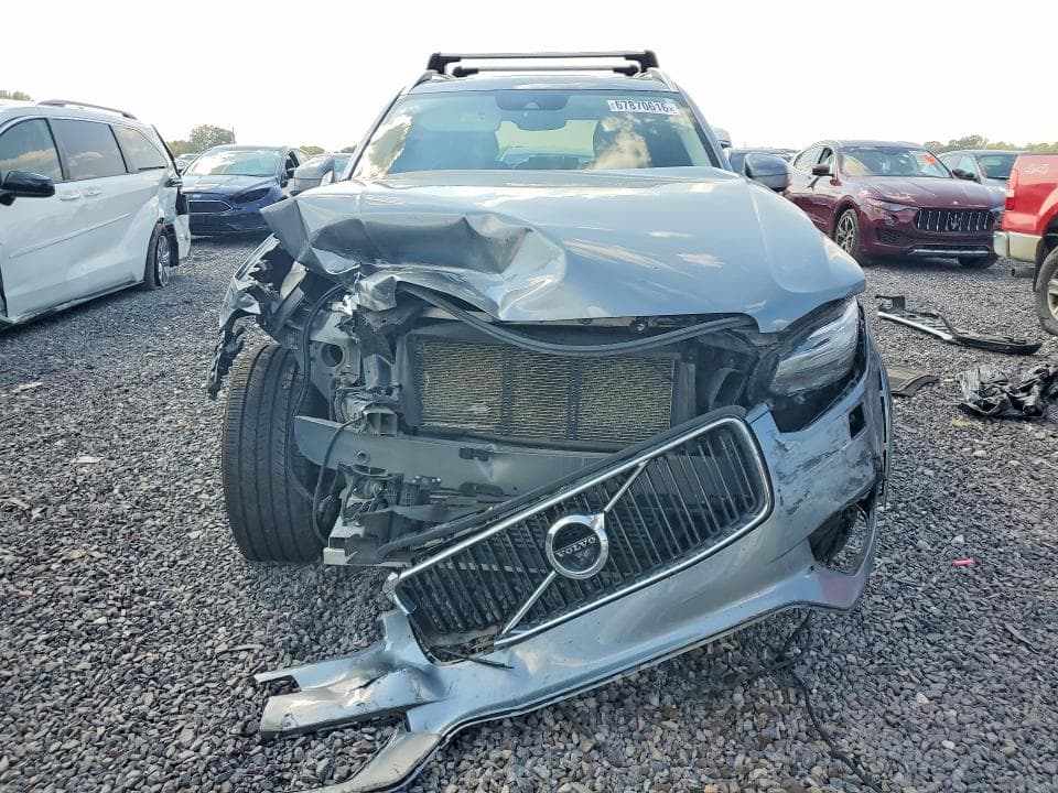 2017 VOLVO XC90 T6 5