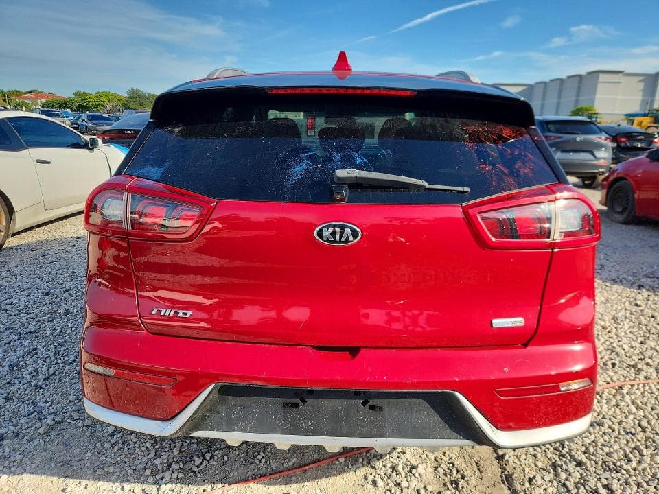 2017 KIA NIRO LX 6