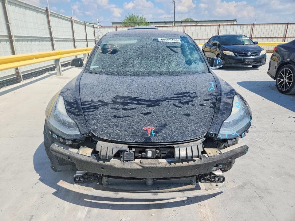 2018 TESLA MODEL 3 5