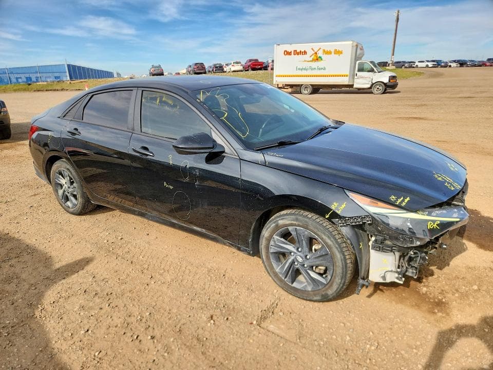 2023 HYUNDAI ELANTRA SEL 4