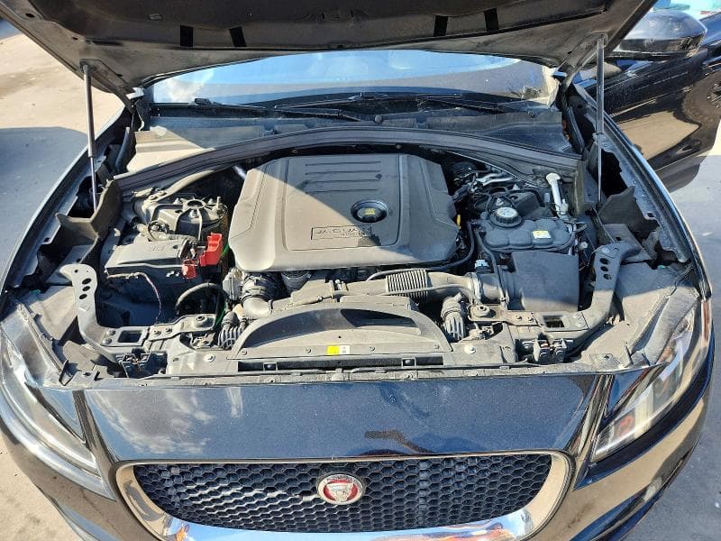 2017 JAGUAR F-PACE PREMIUM 12