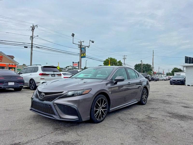 2021 TOYOTA CAMRY SE 2
