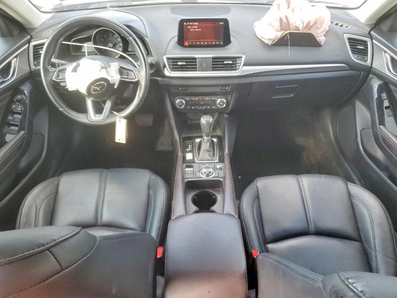 2017 MAZDA 3 TOURING 8